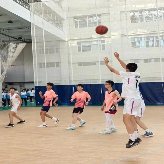 青年球员成长路径的心理视角探讨与启示